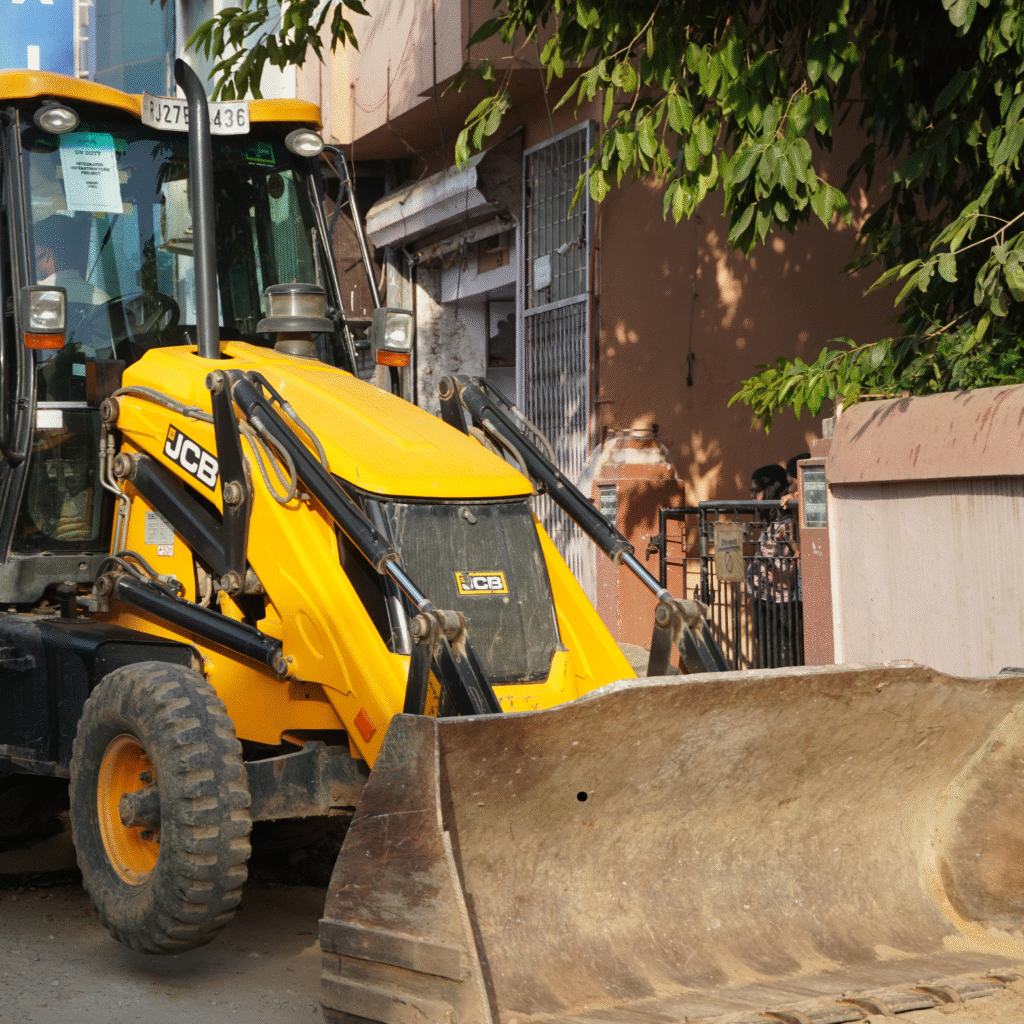 sarhadtransport.com -- JCB Backhoe Loader