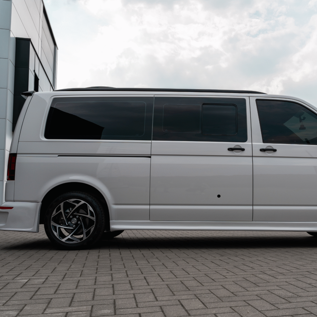 sarhadtransport.com -- Hiace Van Rentals (1)
